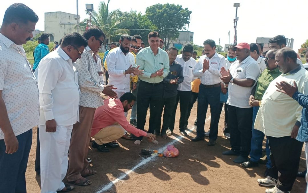 समता मित्र मंडळाच्या वतीने मनमाड शहर पातळीवर कब्बडी स्पर्धैचे आयोजन !