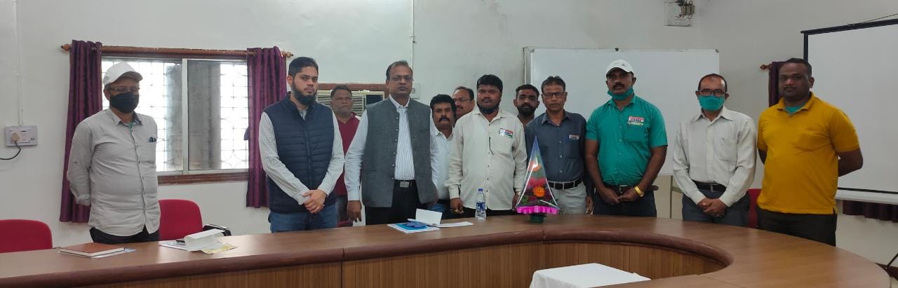 23f102b3-7105-4d01-8225-de9ba29e8935