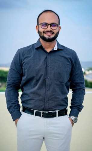 मनमाड शहरातील राष्ट्रीय खेळाडु मोहित मकवान यांची आरटीओ निरीक्षक पदी निवड