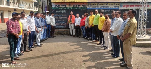 सी आर एम एस तर्फे मोहित मकवाना यांचा सत्कार