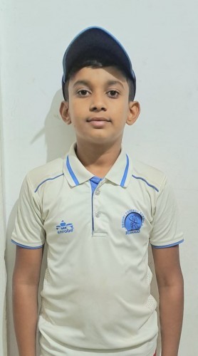 मनमाड च्या भूमी क्रिकेट अकॅडमीच्या मयूर शिंदेची नाशिक जिल्हा अंडर – 14 संभावित संघात निवड