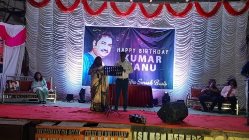 कुमार सानू यांच्या वाढदिवसानिमित्त थिएटर शो चा मनमाडकर रसिकांनी लुटला आनंद