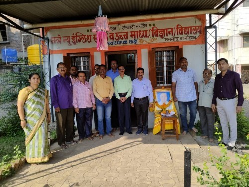 छत्रे हायस्कूल मध्ये सरदार वल्लभभाई पटेल यांची जयंती साजरी