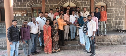 महाराष्ट्र नवनिर्माण विद्यार्थी सेनेची बैठक मनमाडला संपन्न