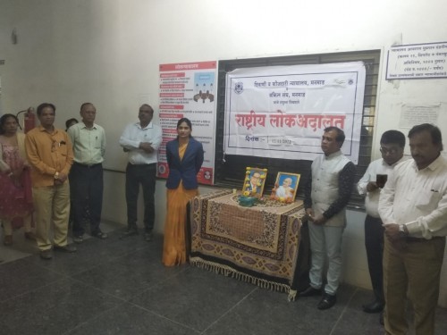मनमाड न्यायालयात लोक अदालतीचे आयोजन – १८७ प्रकरणे निकाली