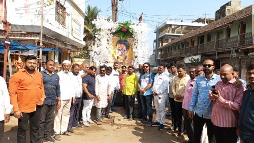 बाळासाहेबांची शिवसेना मनमाड तर्फे स्मृतिदिनानिमित्त विविध उपक्रम