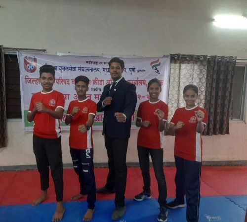 राज्यस्तरीय शिकाई मार्शल आर्टस् स्पर्धेसाठी मनमाड कनिष्ठ महाविद्यालयाच्या खेळाडूंची निवड