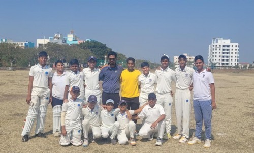 कोपरगाव येथील अंडर 14 क्रिकेट स्पर्धेत भूमी क्रिकेट अकॅडमीच्या संघाचा फायनल मध्ये प्रवेश – अद्वैत पारिख ठरला सामनावीर