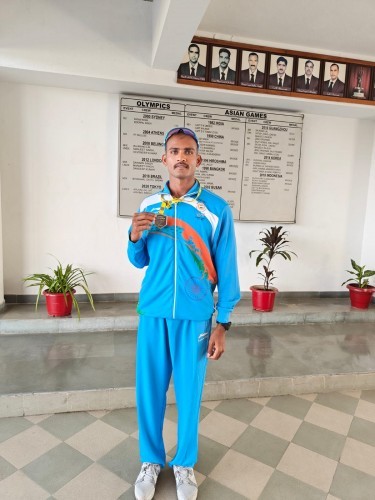 पाच वर्षाच्या कमबॅक नंतर अर्जुन पुरस्कार विजेते दत्तू भोकनळ यांचे चंदेरी यश.. महाराष्ट्राचे प्रतिनिधित्व करत सीनियर नॅशनल रोईंग स्पर्धेत रौप्य पदकाची कमाई..