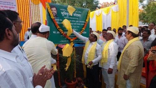 नांदगाव शहरातील शांकाबरी व लेडीं नदीच्या संगमावर पुण्यश्लोक अहिल्यादेवी होळकर यांच्या पुर्णाकृती पुतळयाच्या जागेचे भुमीपुजन