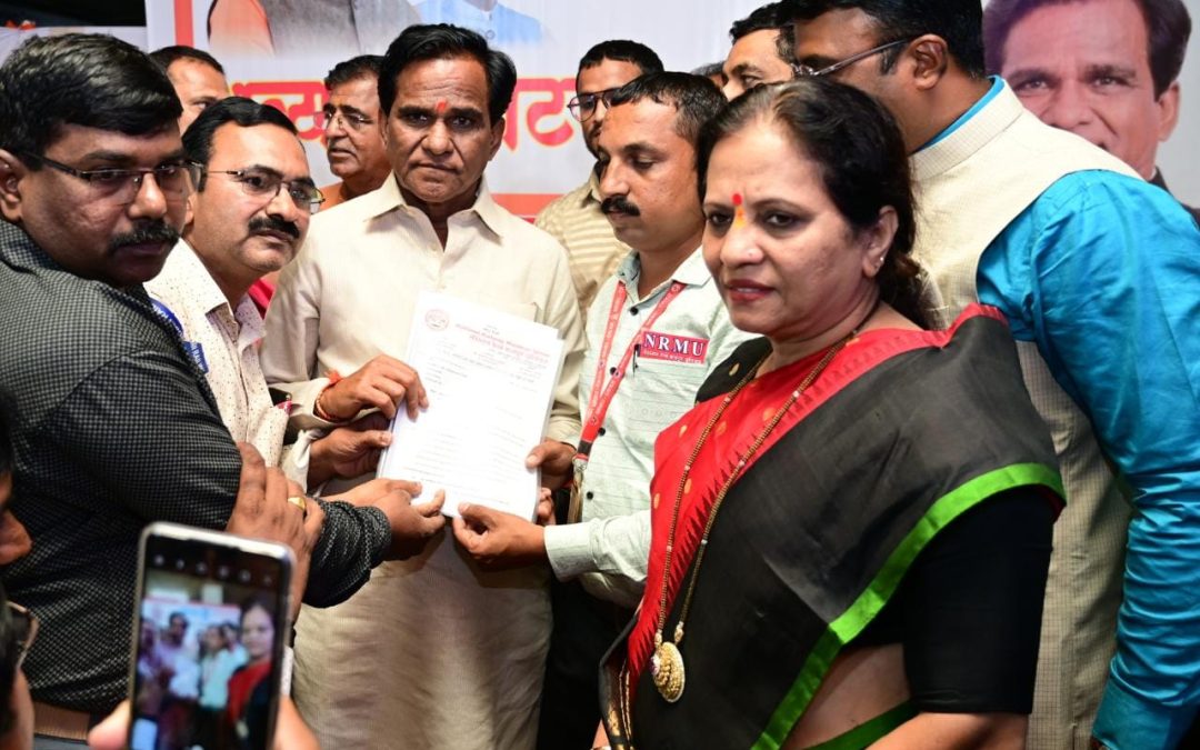 नॅशनल रेल्वे मजदुर युनियन ची रेल्वे राज्यमंत्र्यांकडे कर्षण मशिन कारखाना विस्तारीकरणाची मागणी
