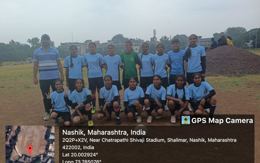 जिल्हास्तरीय फुटबॉल स्पर्धेत मनमाड कनिष्ठ महाविद्यालयाचा मुलींचा संघ विजयी