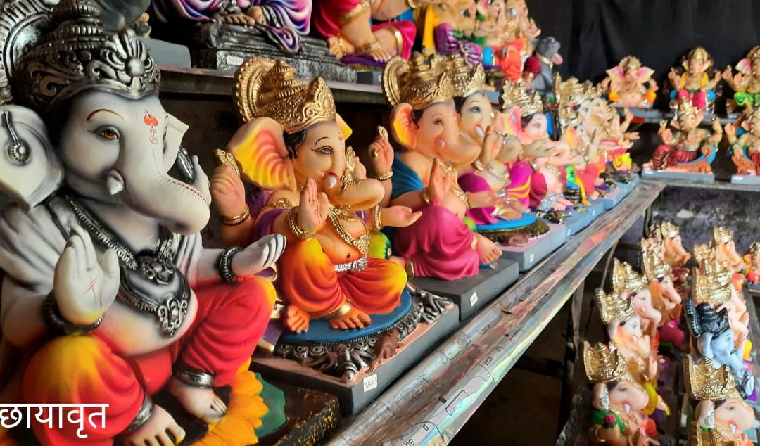 गणपती बाप्पाच्या आगमनासाठी  सजली मनमाड ची बाजारपेठ