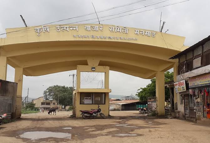 नाशिक जिल्ह्यातील सर्व बाजार समित्यांमध्ये व्यापाऱ्यांनी पुकारला संप – बळीराजा समोर मोठे संकट
