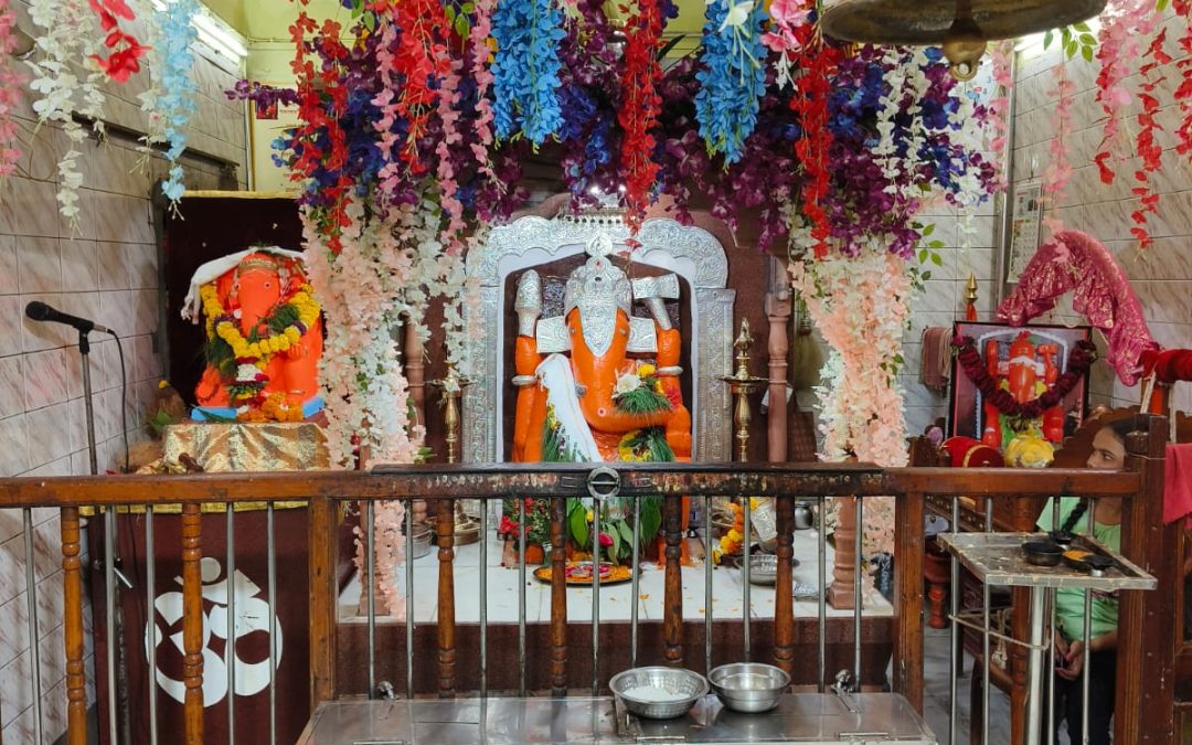 श्री निलमणी गणेश मंदीर सार्वजनिक ट्रस्ट संचलित, श्री निलमणी गणेश मंडळ मनमाड. लोकमान्य  टिळकांना अभिप्रेत असणाऱ्या आदर्श सार्वजनिक गणेशोत्सवा चे यंदा 27 वे वर्ष