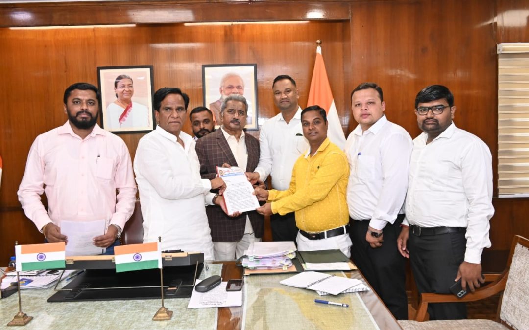 रेल्वे प्रवासी संघटनेचे गोदावरी साठी दानवेंना साकडे