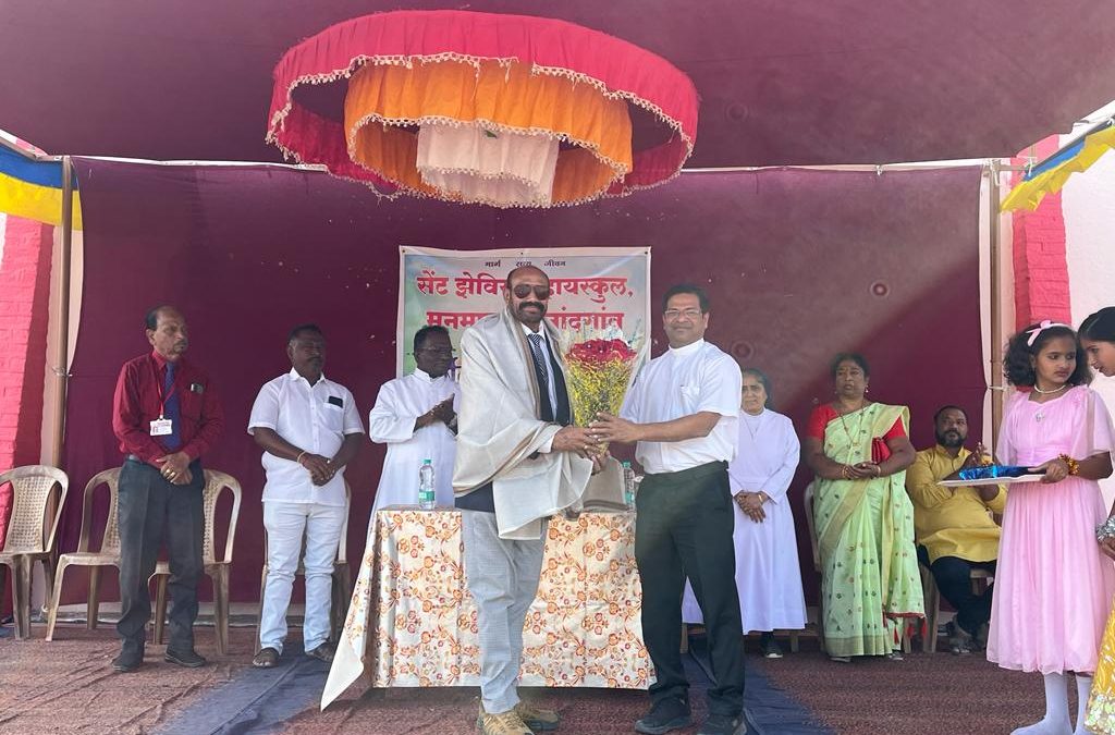विद्यार्थ्यांनी मोबाईलच्या विळख्यात न गुंतता मैदानी खेळात सहभाग वाढवावा – प्रा.डॉ. दत्ता शिंपी