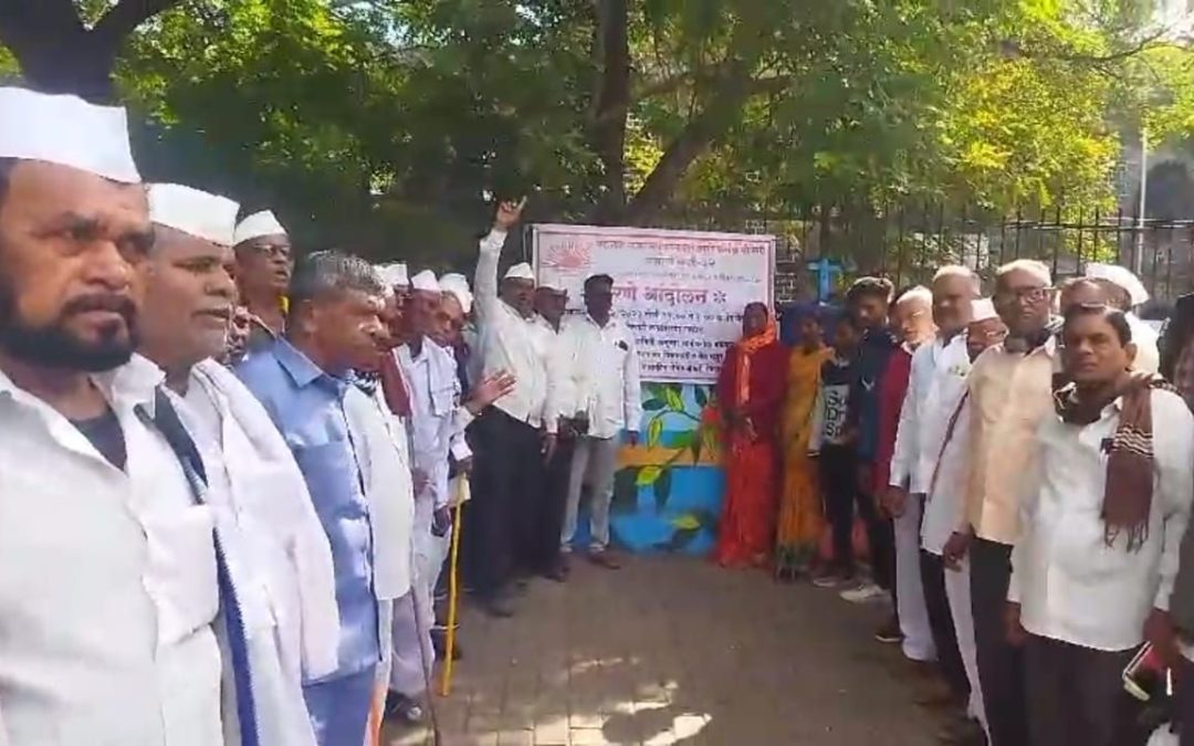 लाड- पागे समितीनुसार चतुर्थश्रेणीतील मैल कामगारांना शासकिय सेवेत घेण्याची मागणी