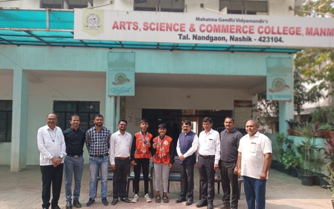 अखिल भारतीय खुली ग्राफलिंग अजिंक्यपद स्पर्धेत मनमाड महाविद्यालयास कास्यपदक