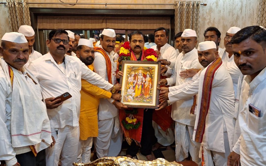 वारकरी संप्रदायातील कीर्तनकार यांनी आमदार सुहास अण्णा कांदे यांचा सत्कार करत मानले आभार