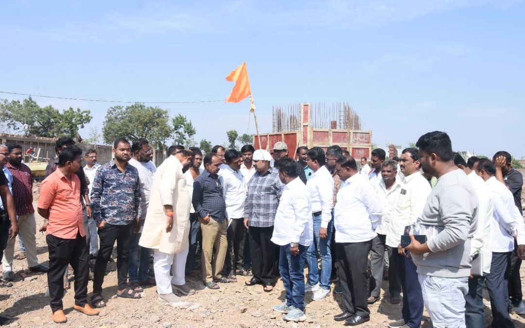 नांदगाव शहरात साकार होत असलेल्या शिवसृष्टी चे काम प्रगती पथावर – आमदार कांदे यांनी केली पाहणी