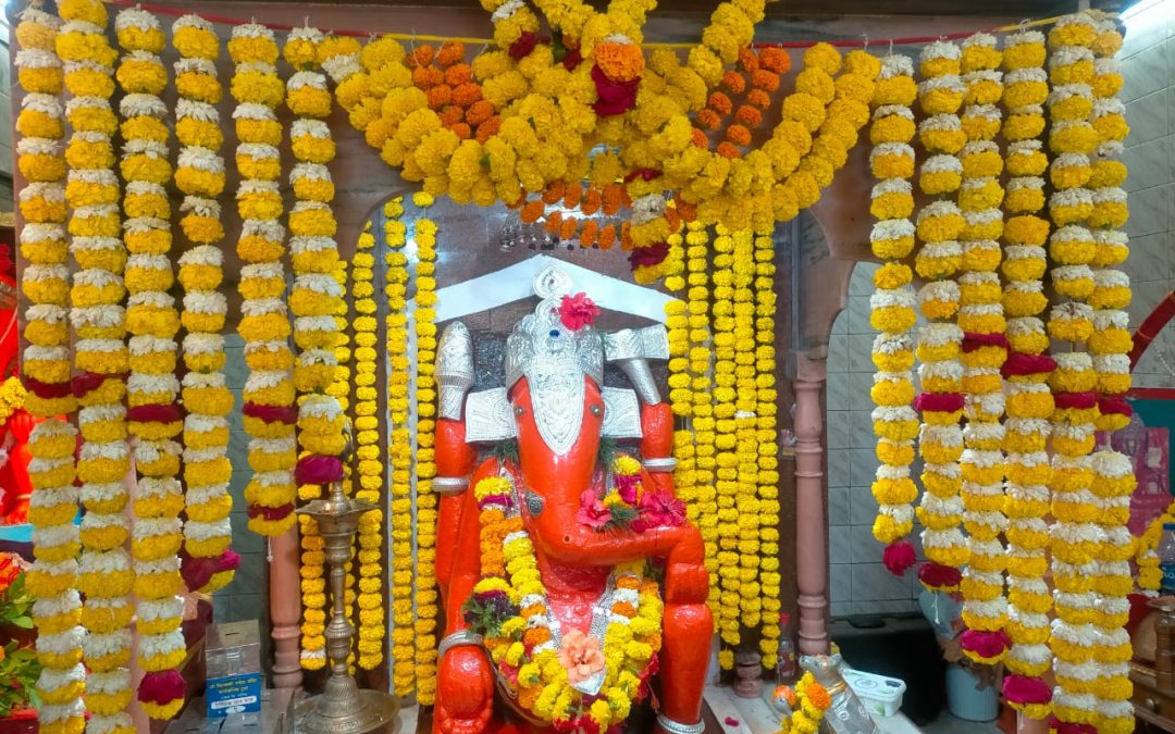 श्री निलमणी गणेश मंदिरात श्री गणेश जयंती माघी महागणेश उत्सव निमित्त 221 किलो बुंदीच्या लाडू चा महाप्रसाद