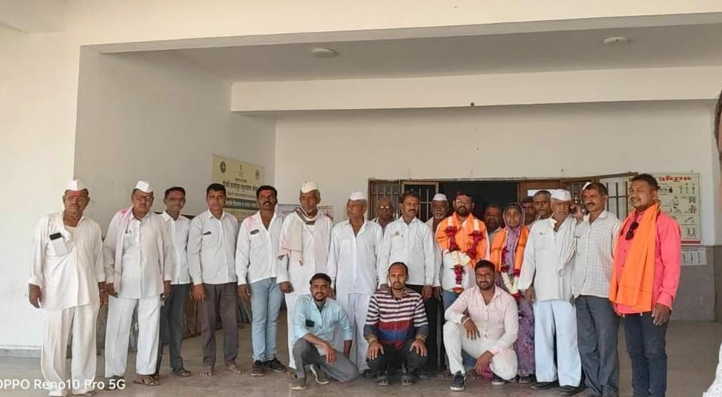 पोखरीचे चेअरमन संदीप जाधव