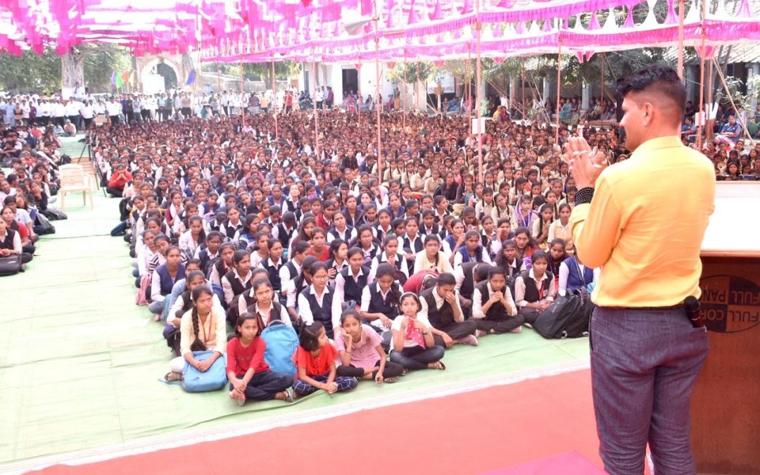 आई-बाप हेच मंदिर आहे त्यांची सेवा करा-प्रा.वसंत हंकारे