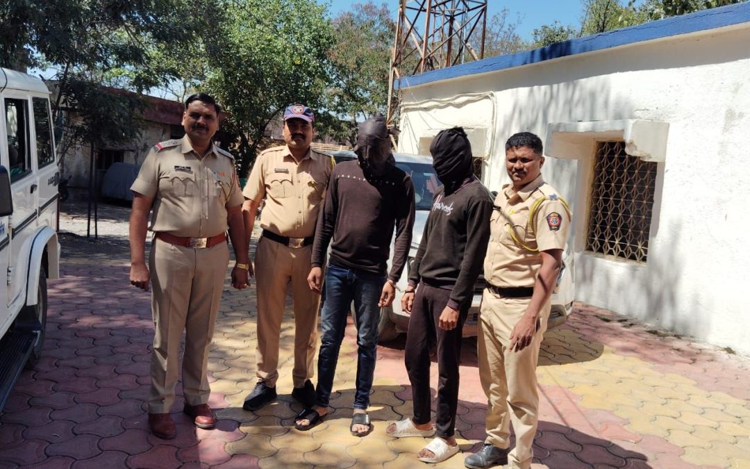 नांदगाव येथे मुलीचा विनयभंग – दोघांना अटक