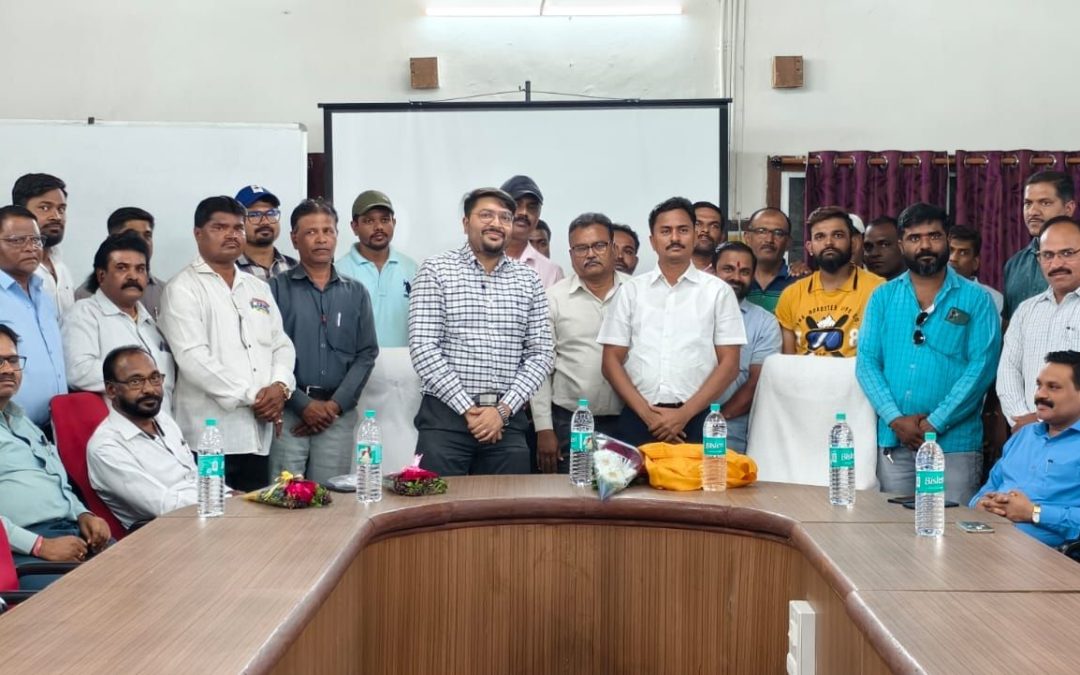 मुंकसे आणि मयंकसिंग यांचा सत्कार संपन्न