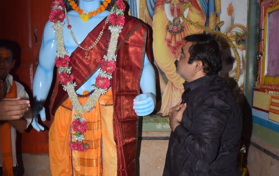 रामनवमी निमित्त आमदार कांदे यांच्या हस्ते आरती