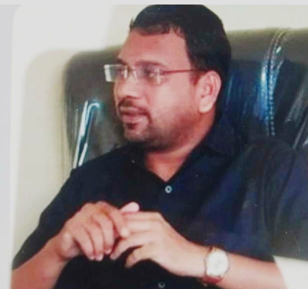 बघा व्हिडिओ-युनियन बँक घोटाळ्यातील प्रमुख आरोपी संदीप देशमुखला पोलिसांनी चाळीसगाव येथून घेतले ताब्यात – खातेदारांची बँकेच्या आवारात उसळली एकच गर्दी