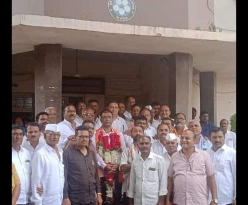 नांदगांव बाजार समिती सभापती पदी सतीश बोरसे बिनविरोध