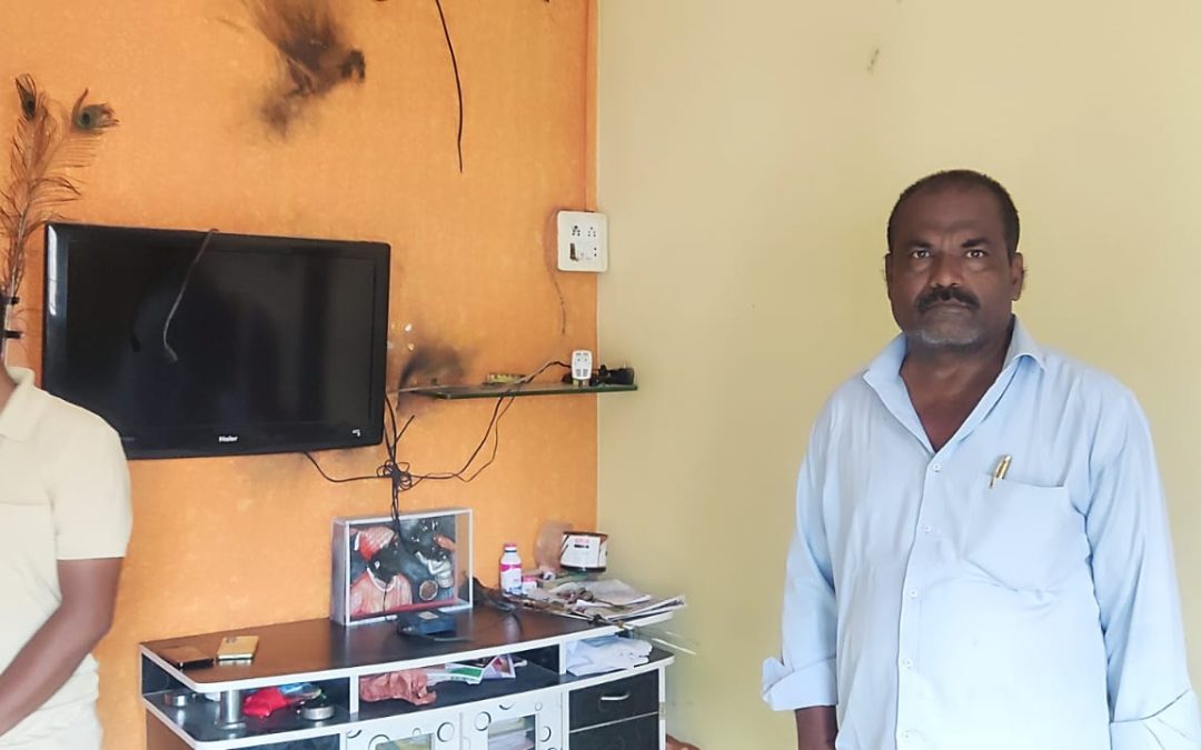 नांदगाव येथील हनुमान नगरला धनाजी गुंजाळ यांच्या घरावर वीज पडली.