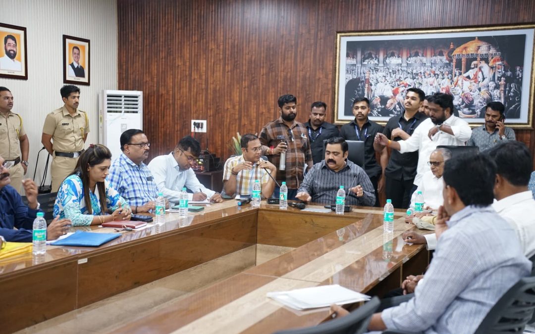 नांदगाव, मारुती जगधने ६ मे 2025 तालुक्यातील उपलब्ध जलसाठे,त्यातील क्षमता, व शेती सिंचनाच्या दृष्टीने संबंधित अधिकाऱ्यांसोबत आमदार सुहास कांदे यांची आढावा बैठक संपन्न.