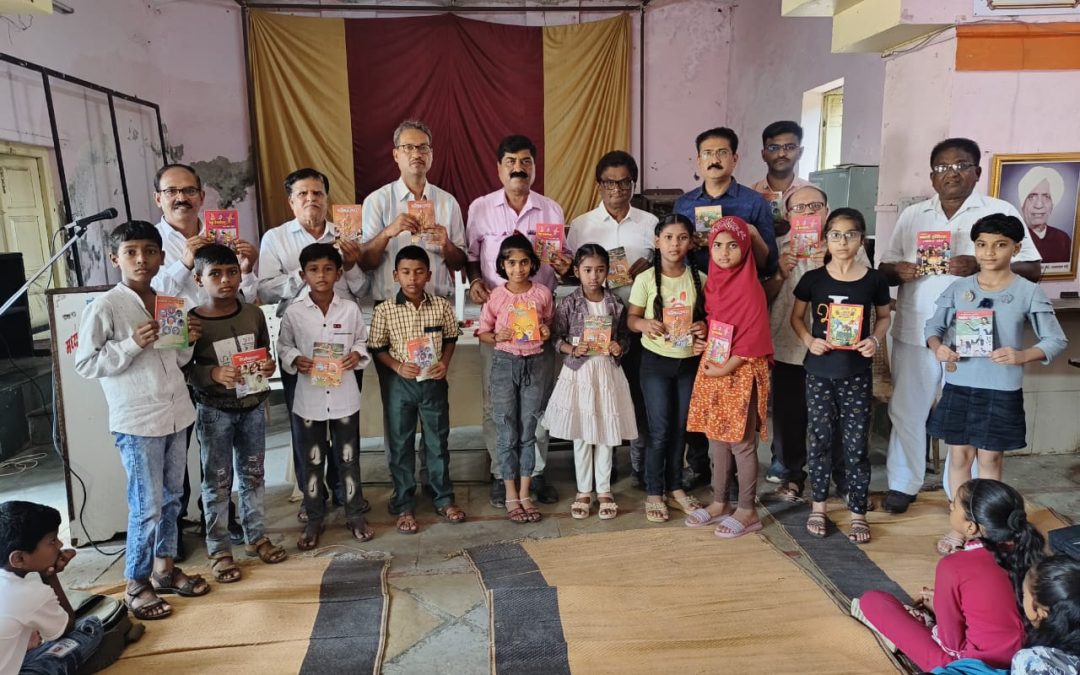 वाचन संस्कृती वाढावी म्हणून मनमाड सार्वजनिक वाचनालया तर्फे ➖अभिनव उपक्रम