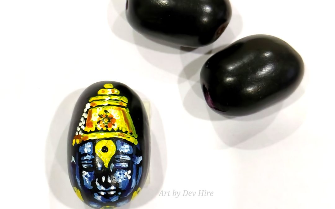  “काळ्या रंगात भक्तीचा उजळ प्रकाश!” — चांदवडच्या शिक्षकाची आगळीवेगळी विठ्ठलभक्ती