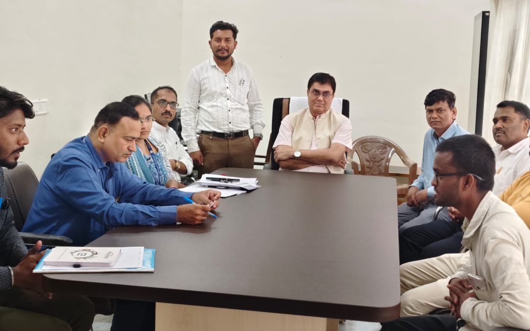 “मनमाड महाविद्यालयात रोजगार मेळावा – विद्यार्थ्यांना करिअरच्या नव्या संधी”