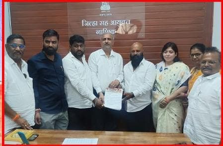 शिवसेना उद्धव बाळासाहेब ठाकरे गटाच्या गटनेतेपदी नाईक तर विरोधी पक्षनेतेपदी नरवडे