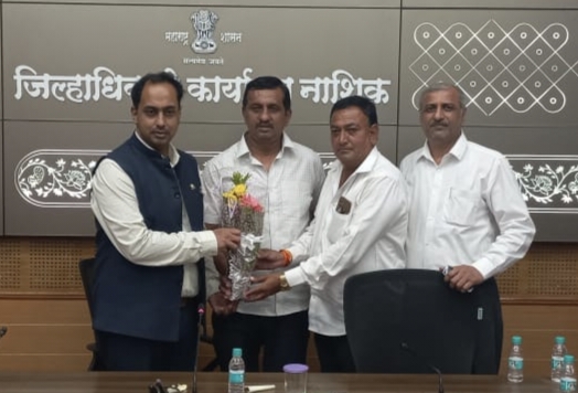 शिवसेनेच्या गटनेतेपदी महेंद्र शिरसाठ यांची निवड.