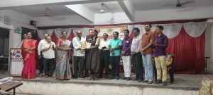 श्रद्धा शिंदे बाल काव्यलेखन आणि सादरीकरण स्पर्धेत प्रथम