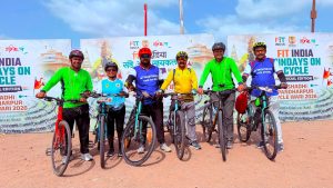 जिद्दीच्या बळावर नाशिक ते पंढरपूर ३८० किमी सायकल वारी पूर्ण – ‘मनमाड रायडर्स ’ ची भक्तिमय मोहीम यशस्वी