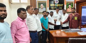बेघर १२ मदारी कुटुंबांच्या पुनर्वसनासाठी वंचित बहुजन आघाडी आक्रमक; तीव्र आंदोलनाचा इशारा