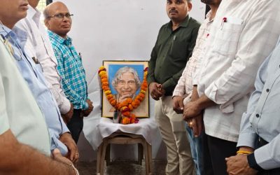मनमाड महाविद्यालयात वाचन प्रेरणा दिन साजरा